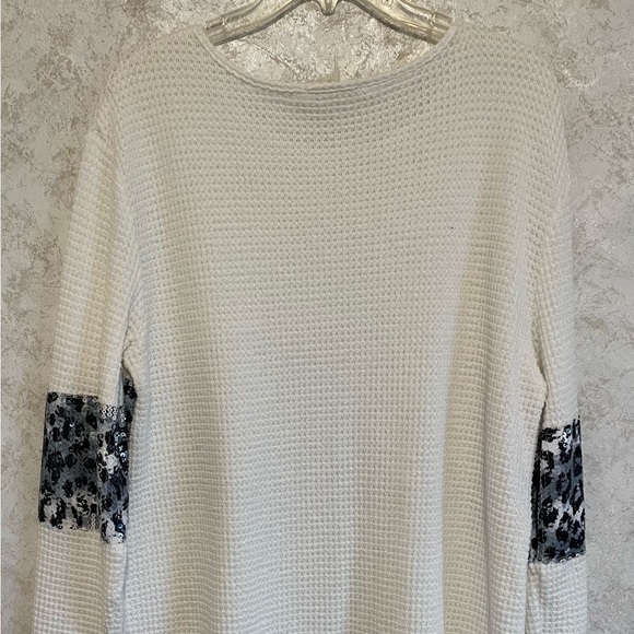 AndTheWhy Women's Long Sleeve Waffle Knit Animal Print Bands Sequins Large White - Picture 3 of 12